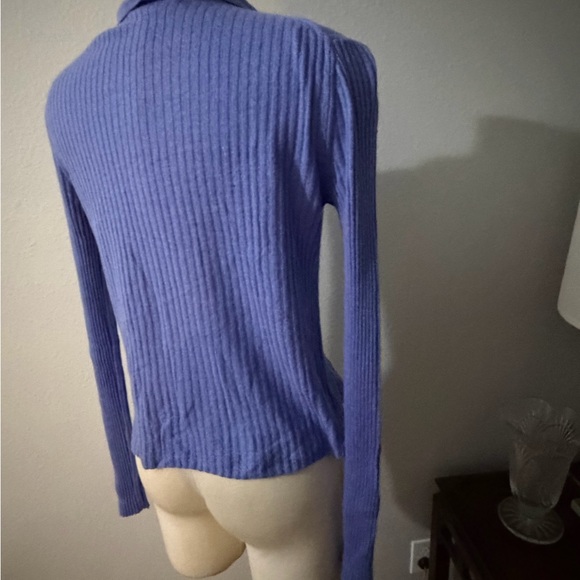 Vince Soft Blue Cashmere Blend Sweater - Picture 11 of 14